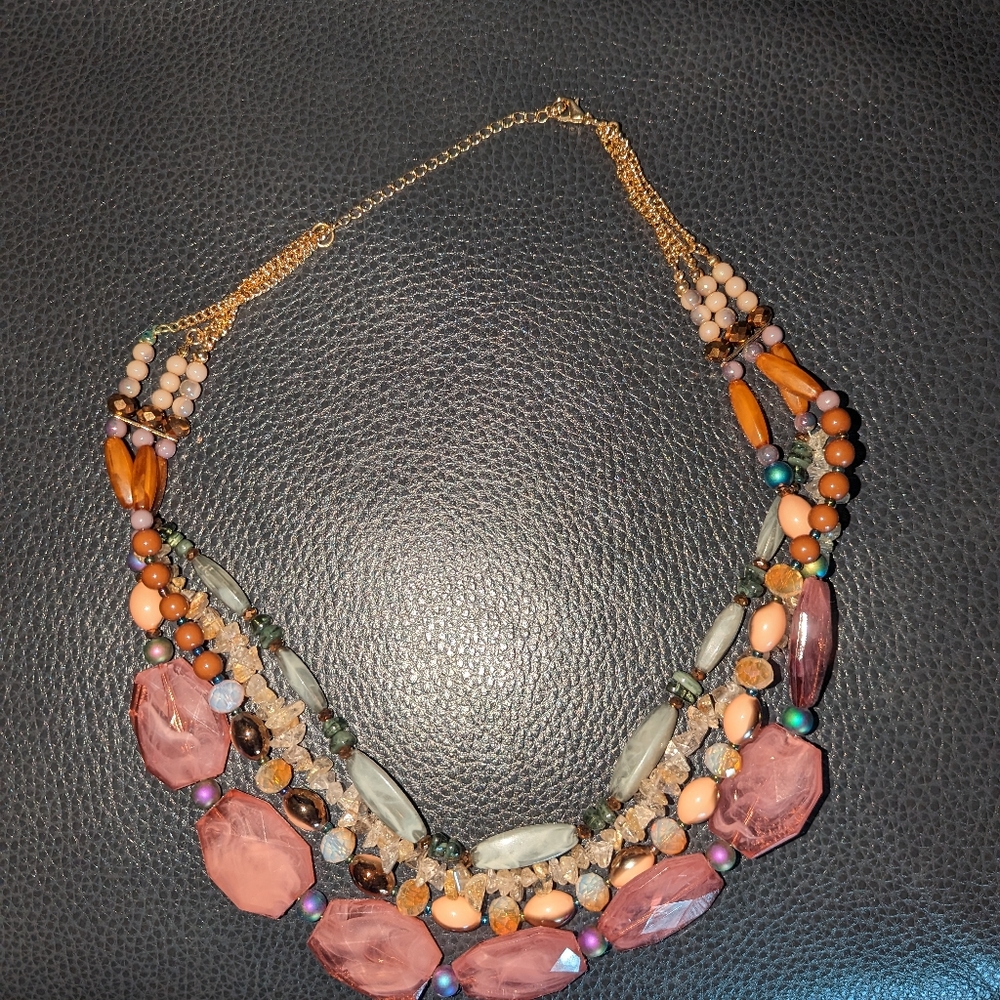 Chunky Beaded Layered Necklace - Picture 4 of 6